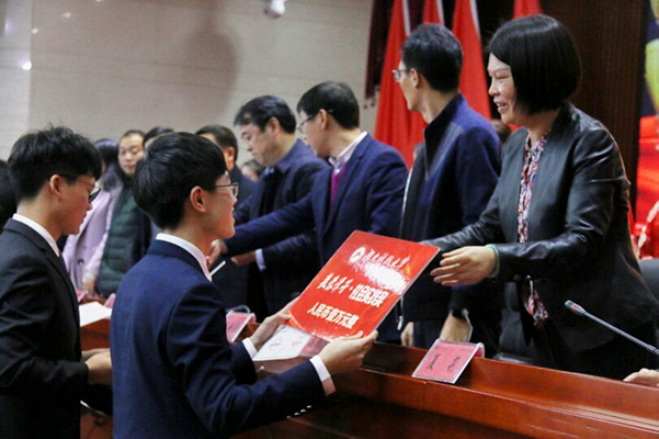 44274aac6a3f485c93cc8d48964c1e48.jpg tapplay官网