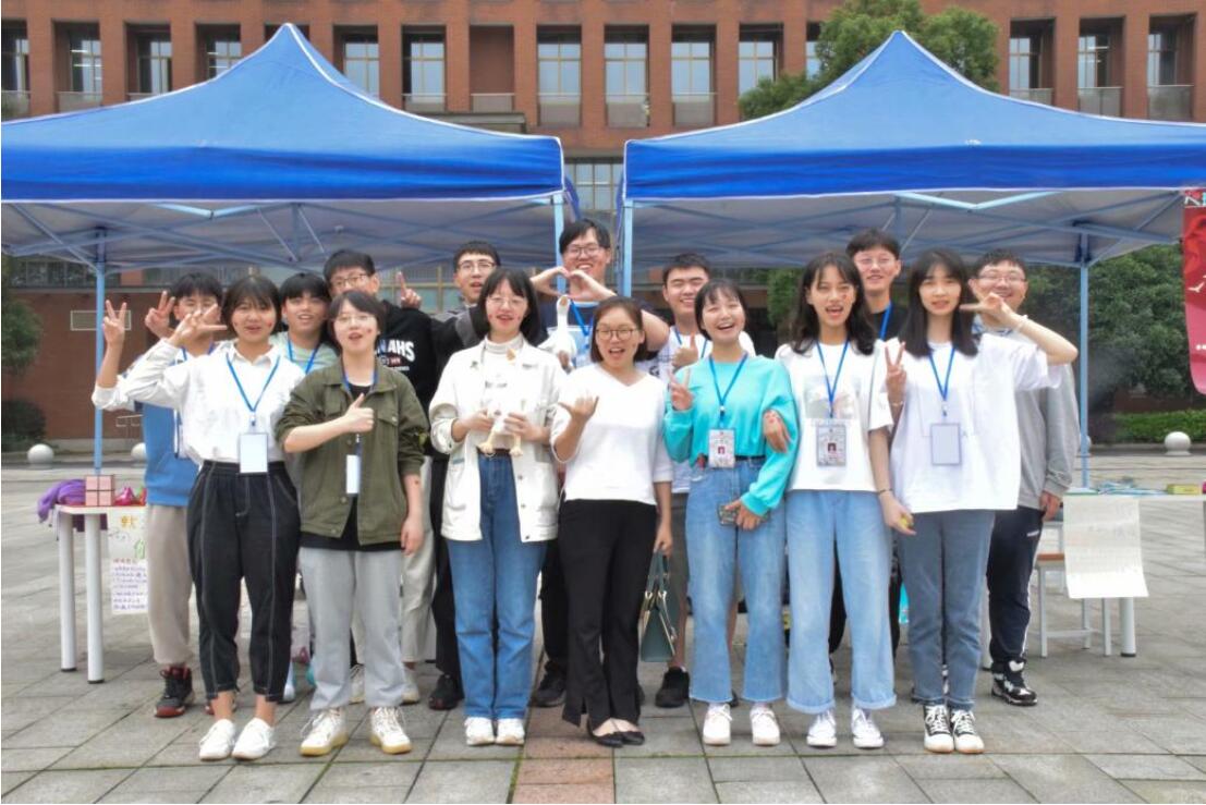 4f806028a1dd4e4b9deacccd427b2b4c.jpg tapplay官网